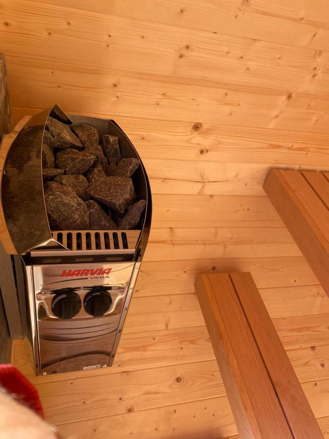 The Frisian Beach House Met Scandinavische Barrel Sauna Tzummarum Exterior photo