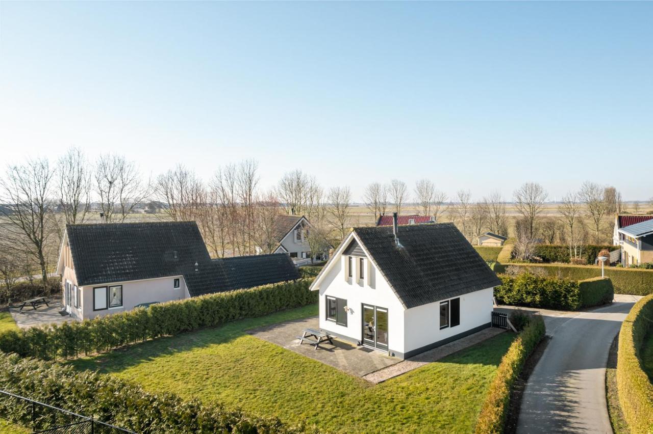 The Frisian Beach House Met Scandinavische Barrel Sauna Tzummarum Exterior photo