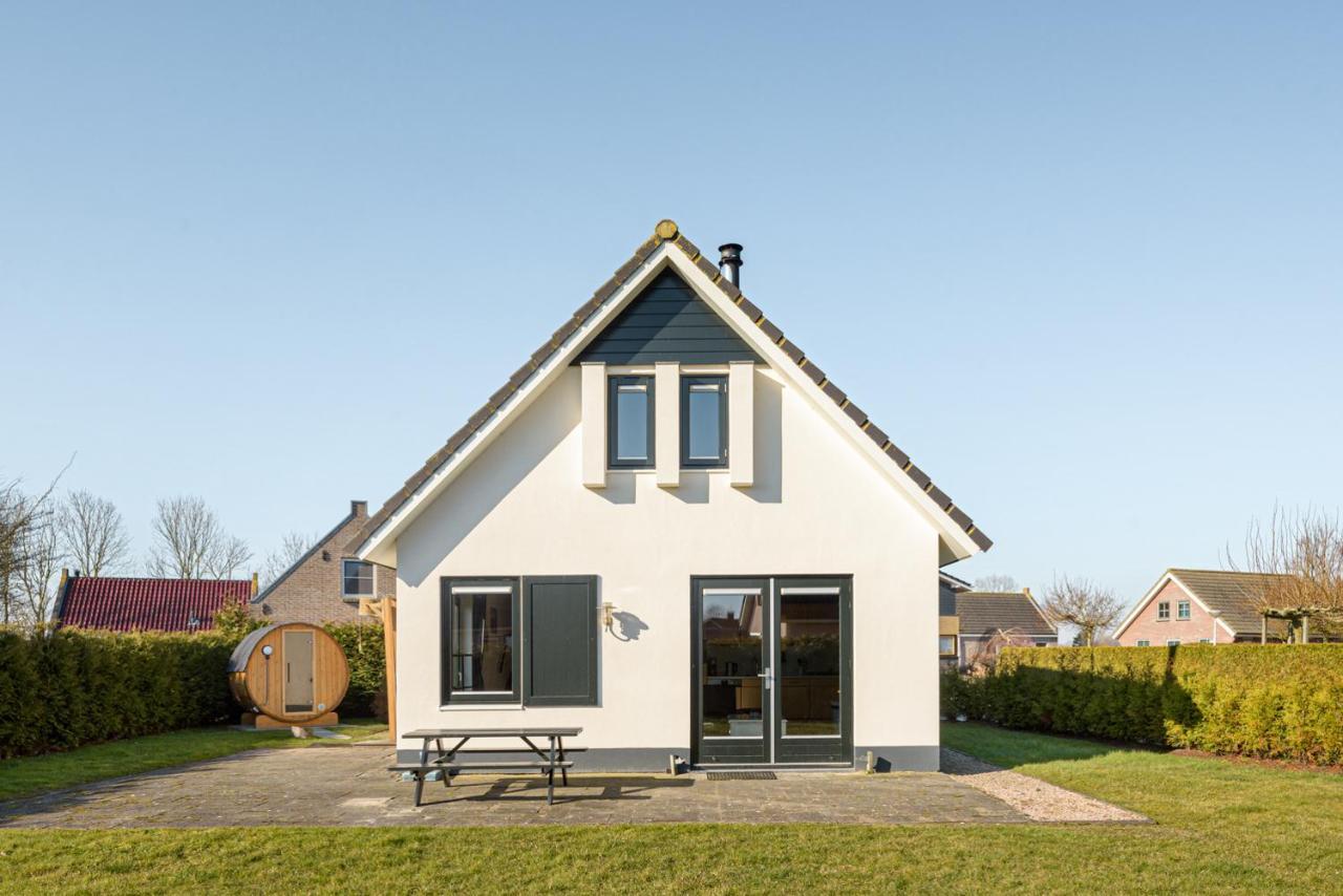 The Frisian Beach House Met Scandinavische Barrel Sauna Tzummarum Exterior photo